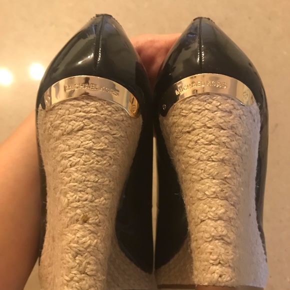 Michael Kors Keegan wedges - Picture 7 of 8